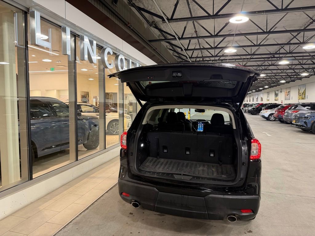 Used 2025 Subaru Ascent Bronze Edition AWD/4WD image 13