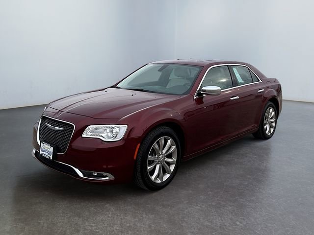 Used 2017 Chrysler 300 C image 1