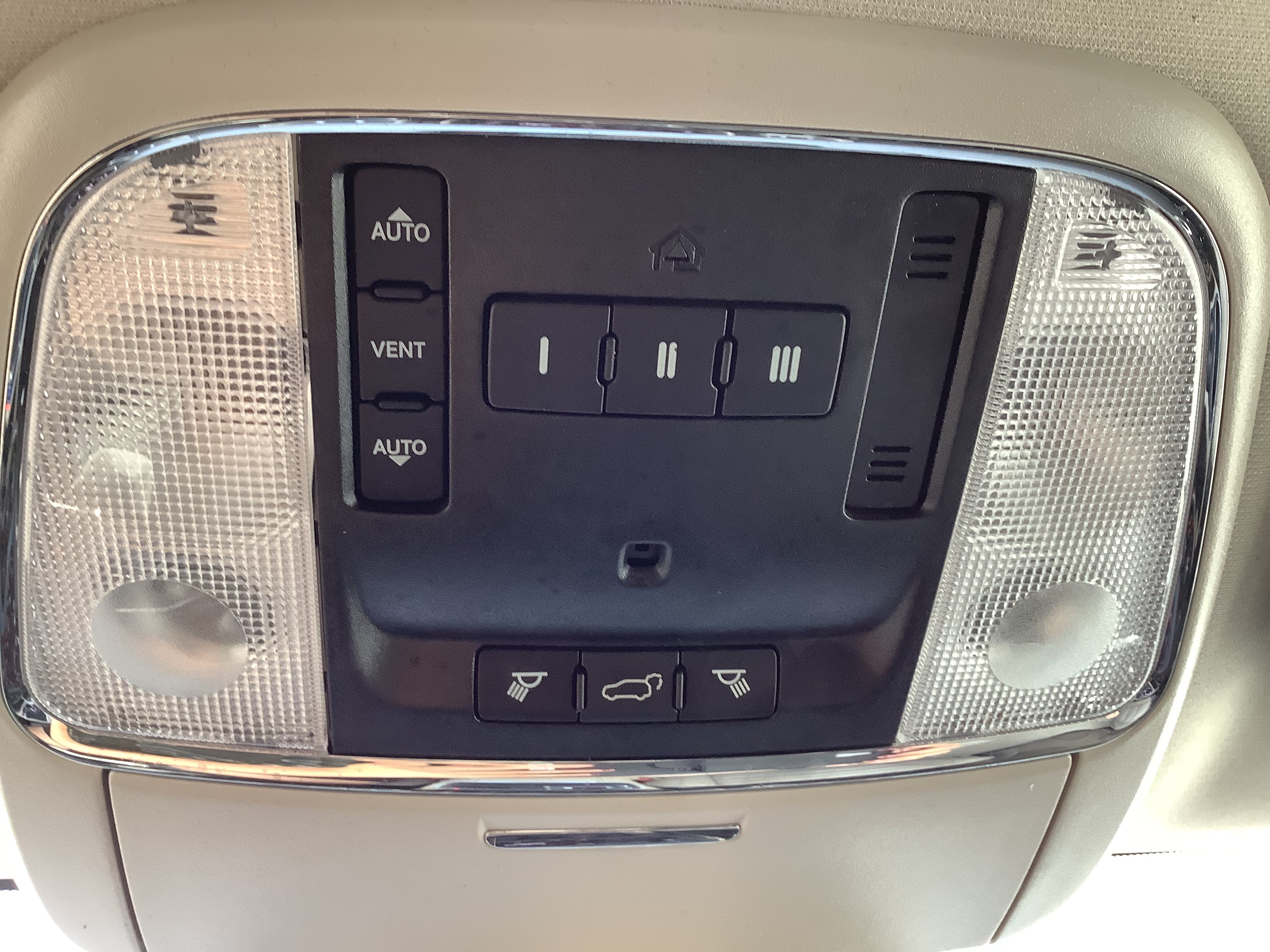 Used 2019 Dodge Durango Citadel w/ Technology Group AWD/4WD image 22