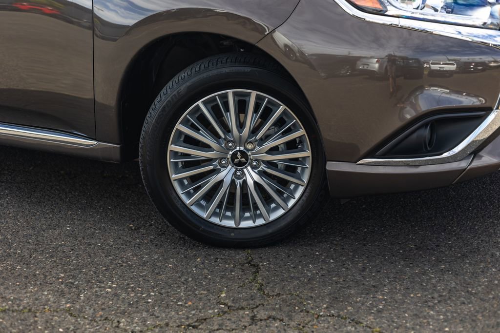 Used 2019 Mitsubishi Outlander SEL image 4