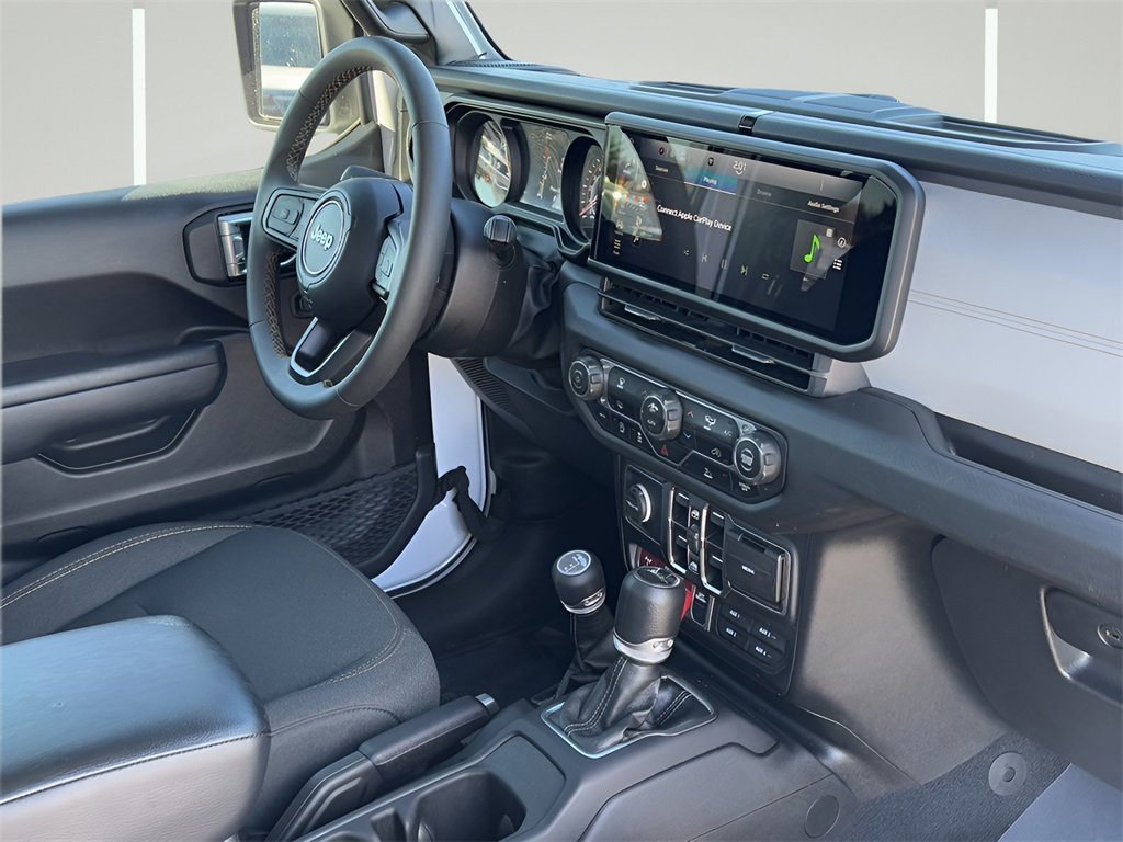 Used 2024 Jeep Gladiator Sport image 6