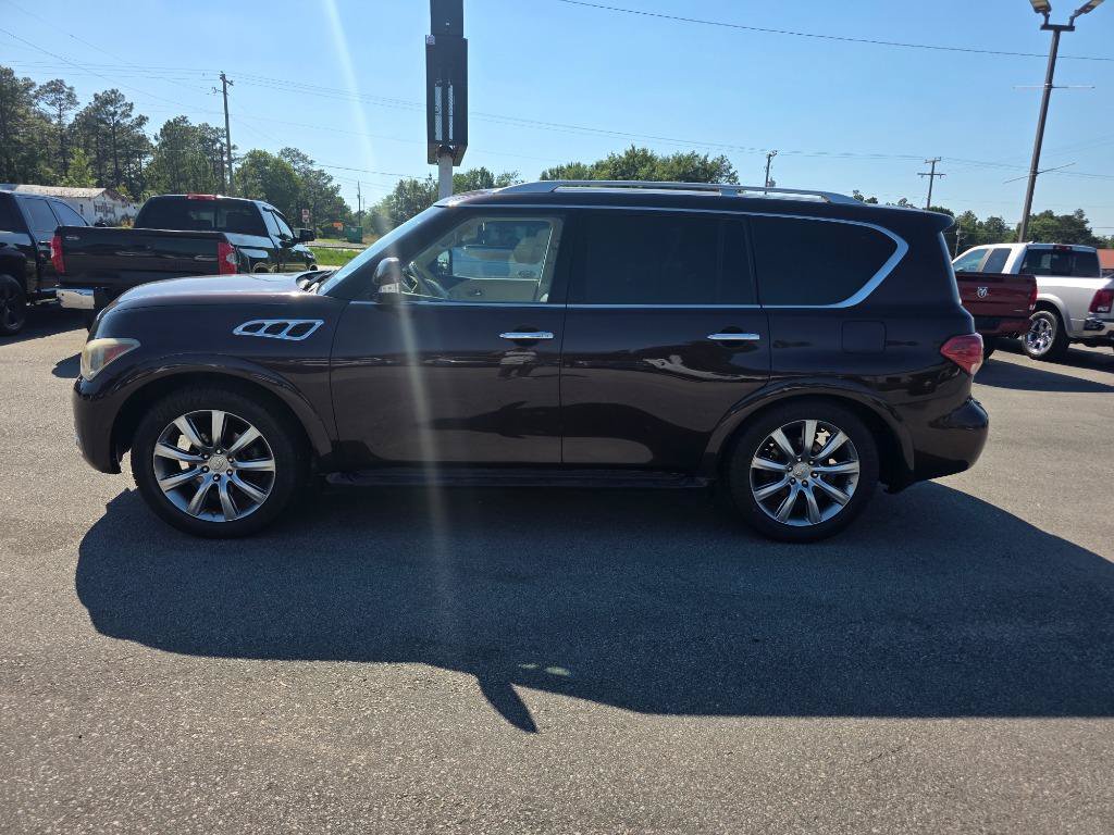 Used 2012 INFINITI QX56 4WD w/ Deluxe Touring Pkg image 2