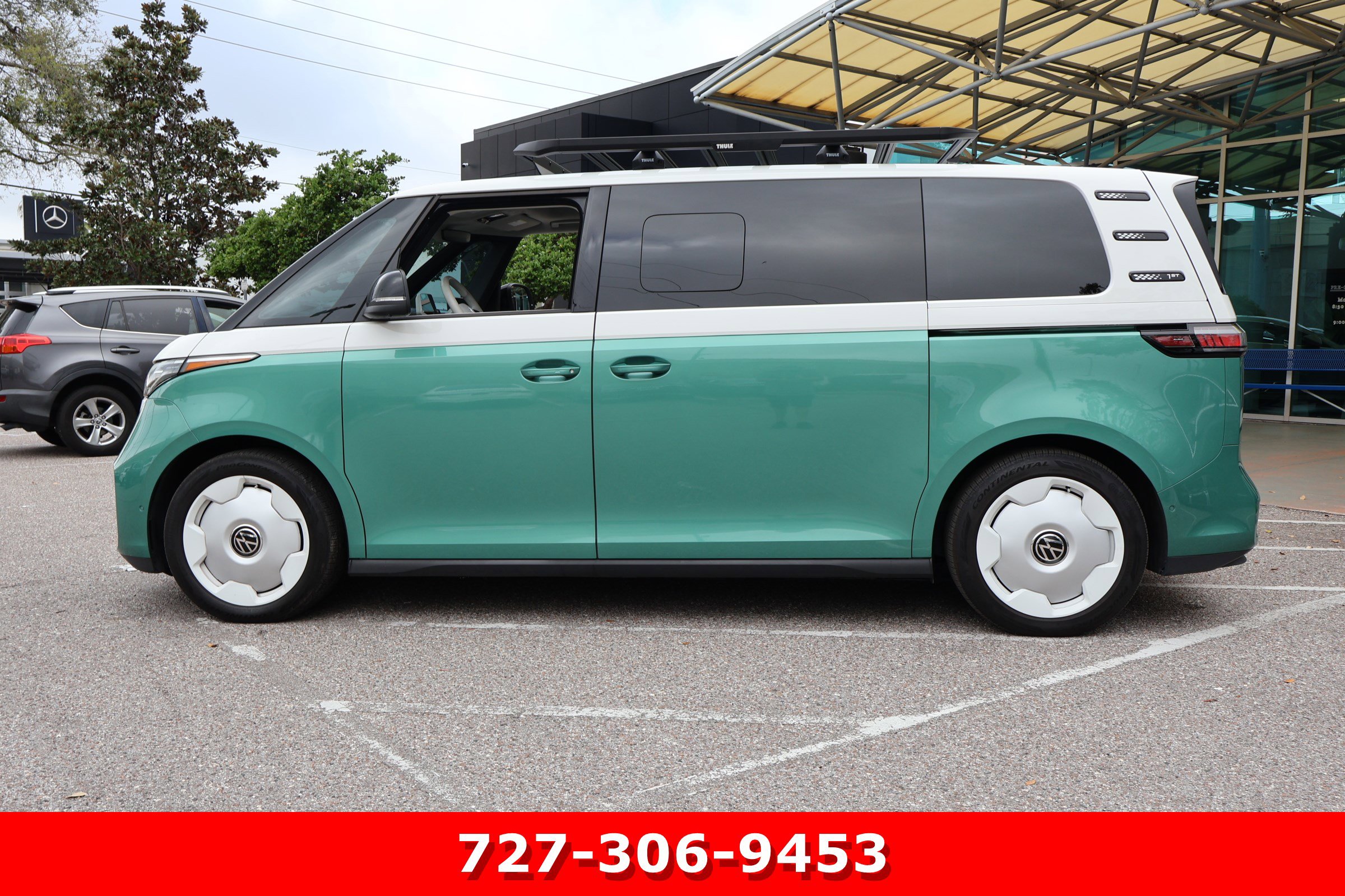 Used 2025 Volkswagen ID. Buzz 1st Edition image 6