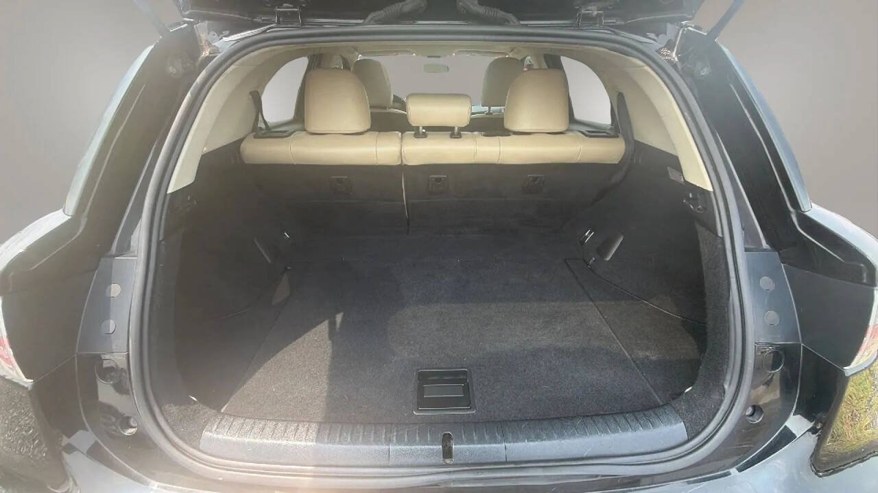 Used 2014 Lexus CT 200h w/ Seat Comfort Package FWD image 16
