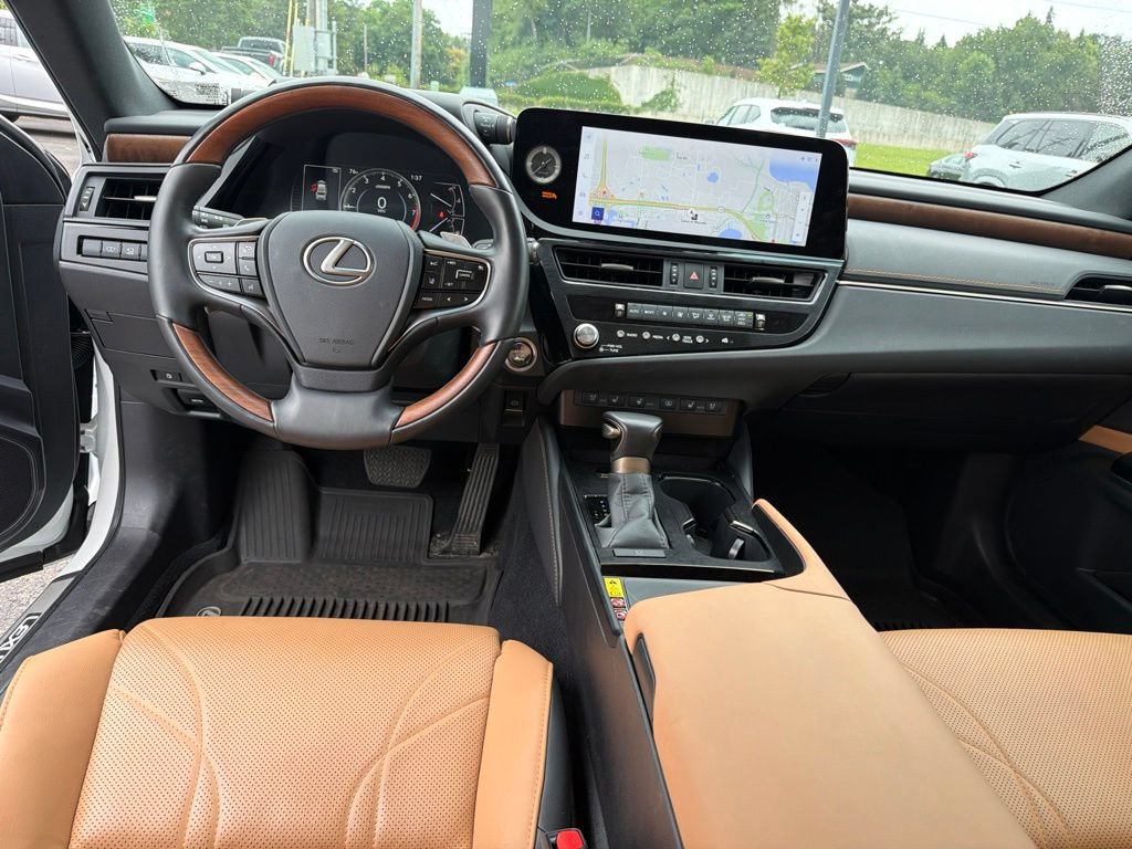 Certified 2025 Lexus ES 350 Ultra Luxury w/ Accessory Package (Z2) FWD image 42