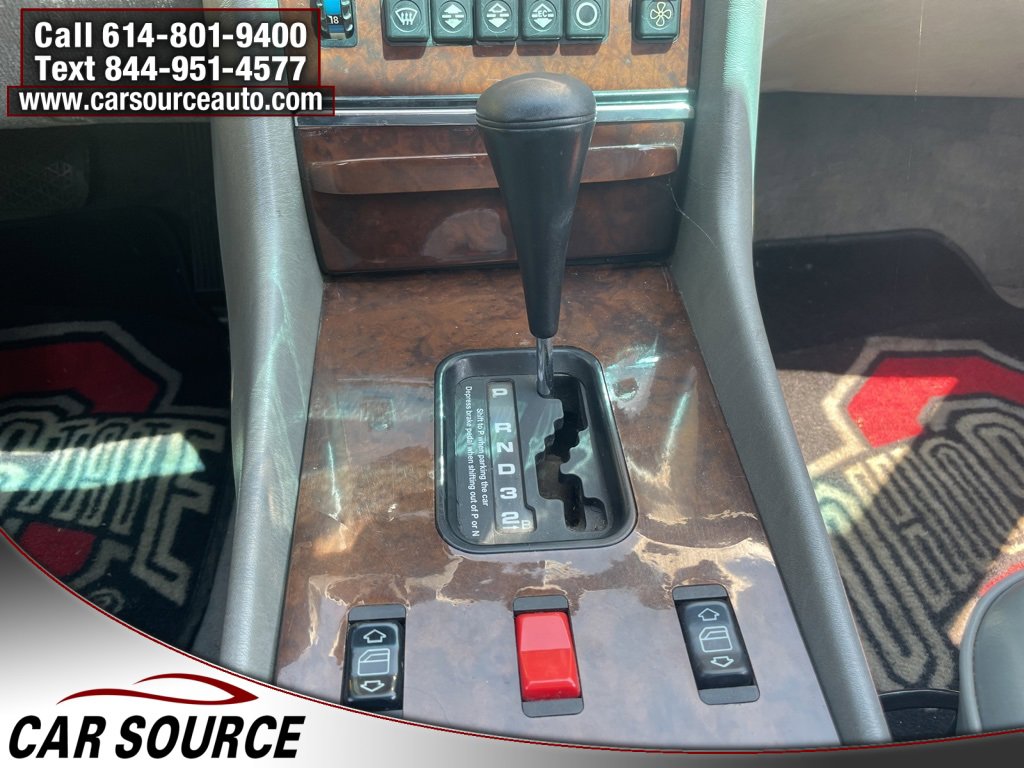 Used 1989 Mercedes-Benz 560 SL image 23