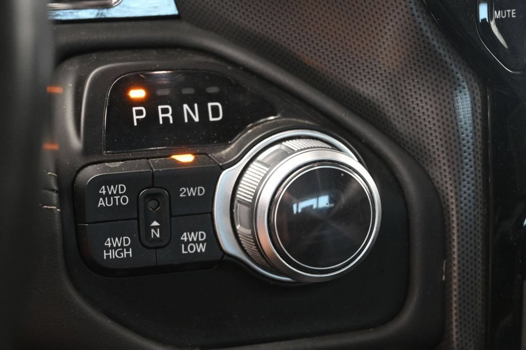 Used 2022 RAM 1500 Limited w/ Body-Colour Bumper Group AWD/4WD image 23