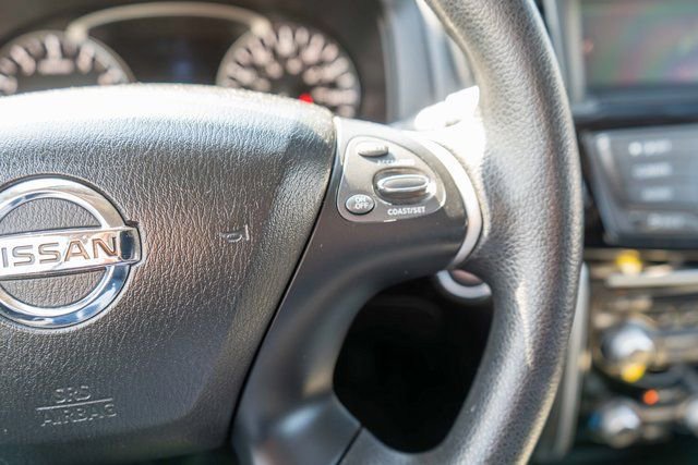 Used 2019 Nissan Pathfinder S AWD/4WD image 26