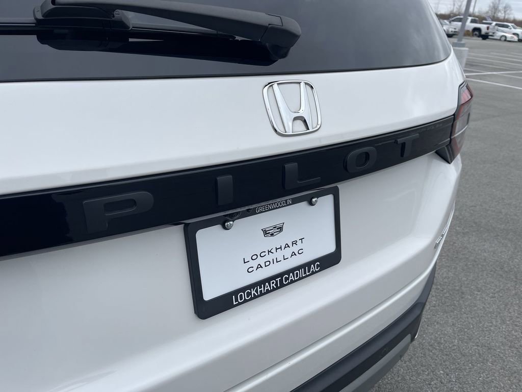 Used 2023 Honda Pilot Elite image 14