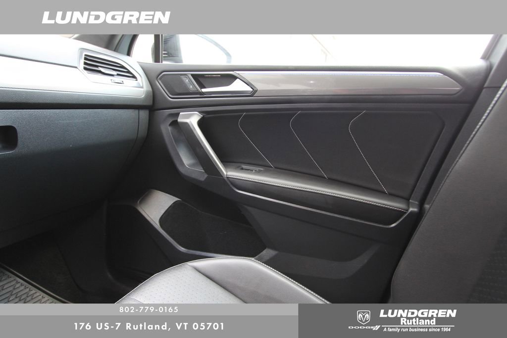 Used 2023 Volkswagen Tiguan SE R-Line AWD/4WD image 23