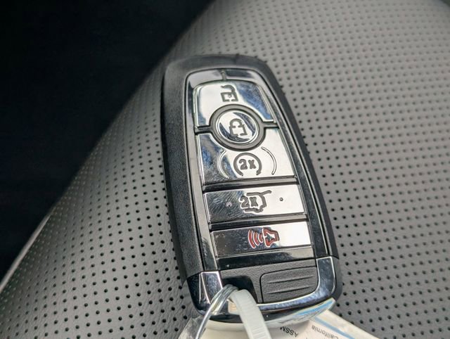 New 2026 Lincoln Corsair Premiere image 25