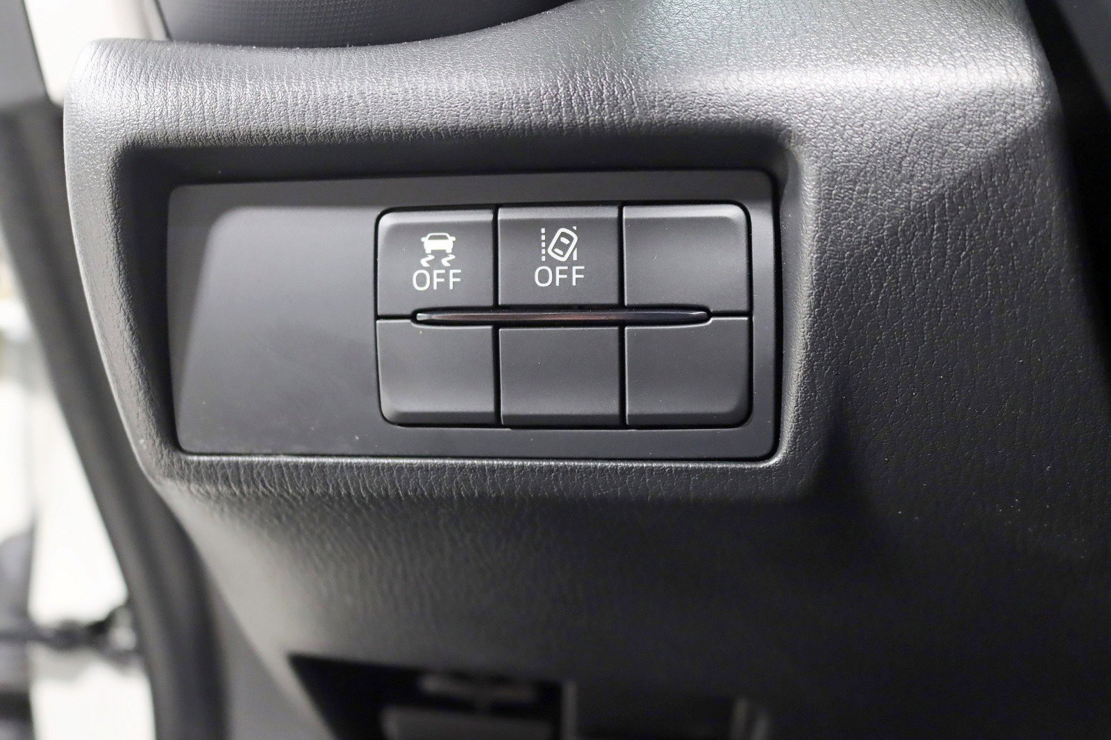 Used 2023 MAZDA MX-5 Miata Grand Touring RWD image 16
