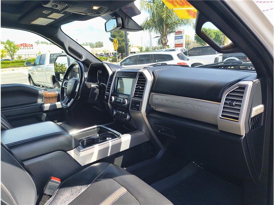 Used 2017 Ford F350 Platinum w/ Platinum Ultimate Package AWD/4WD image 13