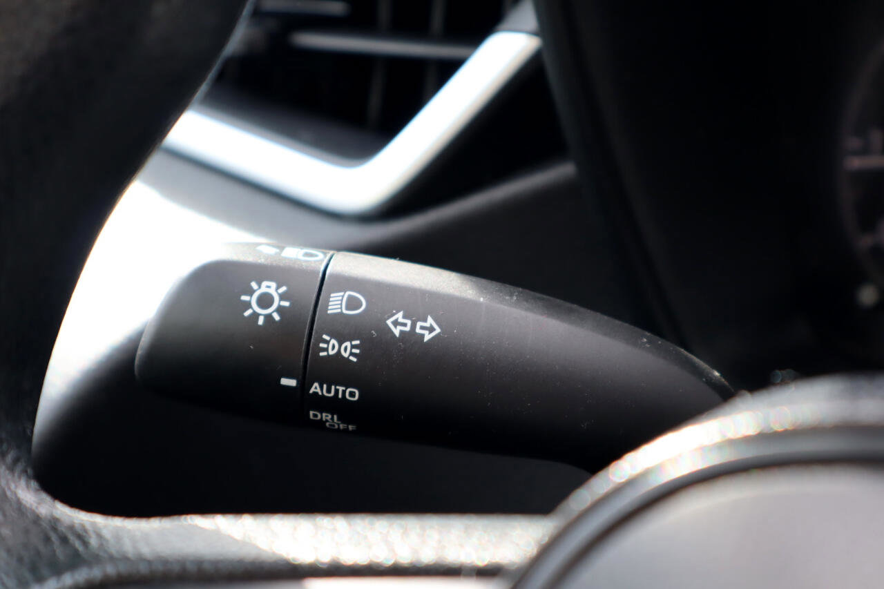 Used 2024 Toyota Corolla LE image 30