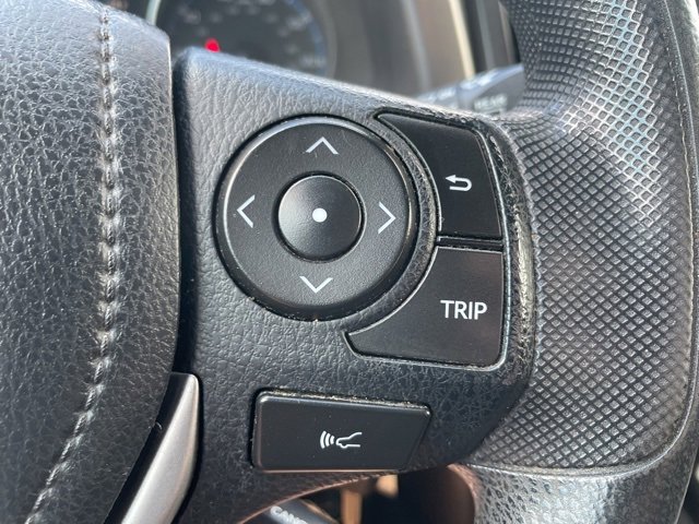 Used 2018 Toyota RAV4 LE image 21