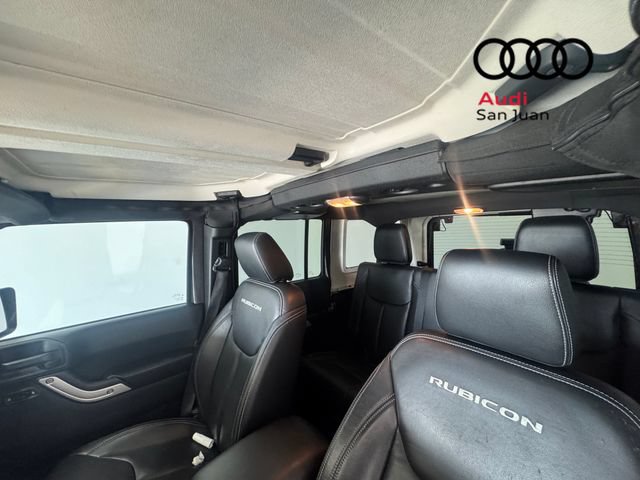 Used 2017 Jeep Wrangler Unlimited Rubicon w/ Connectivity Group AWD/4WD image 14