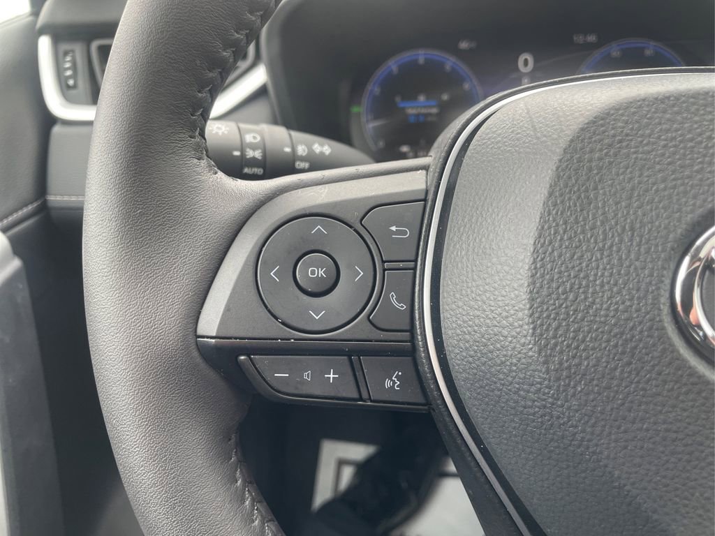 Used 2025 Toyota RAV4 Limited w/ Weather Package image 29