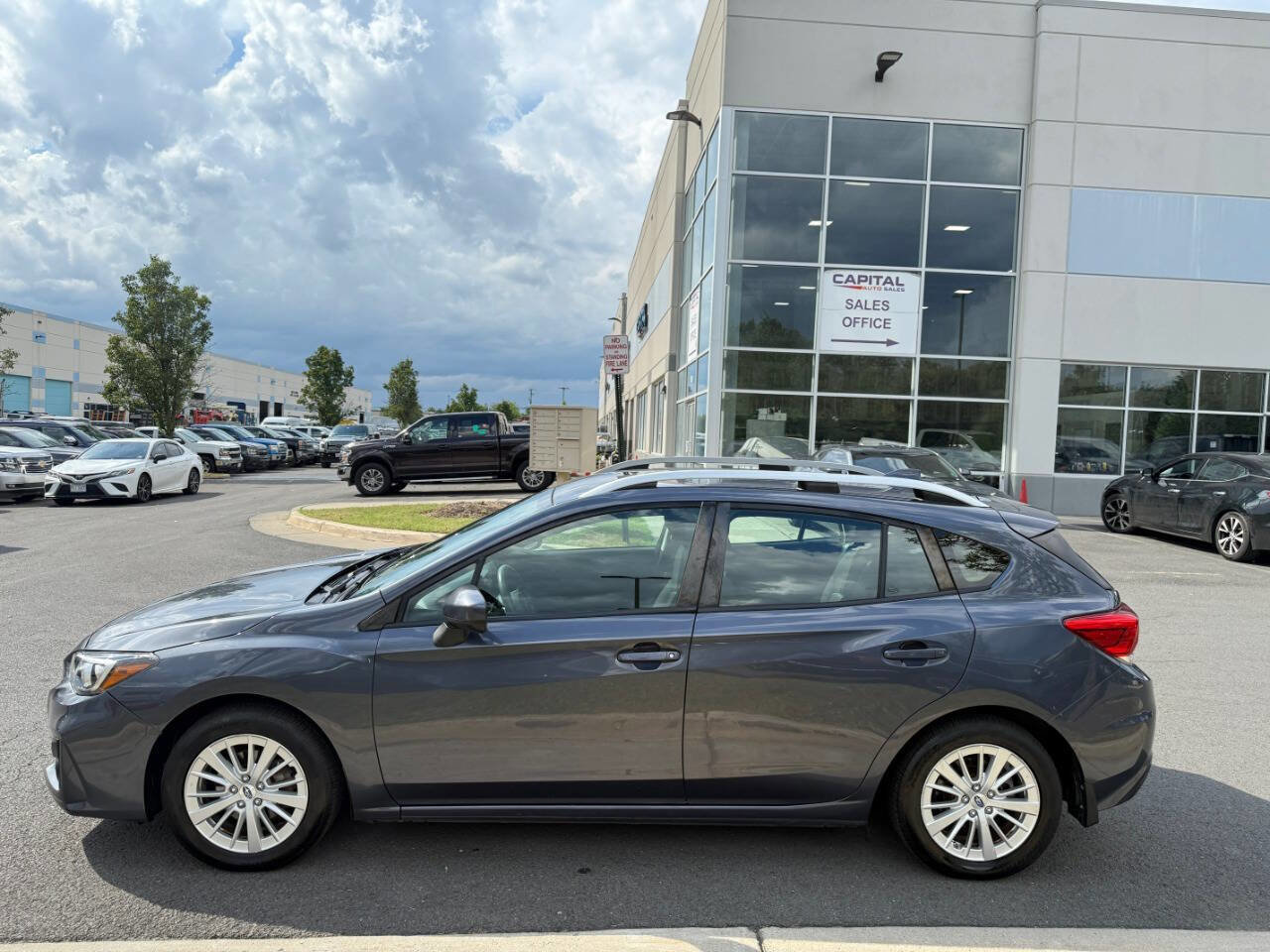 Used 2017 Subaru Impreza 2.0i Premium image 13