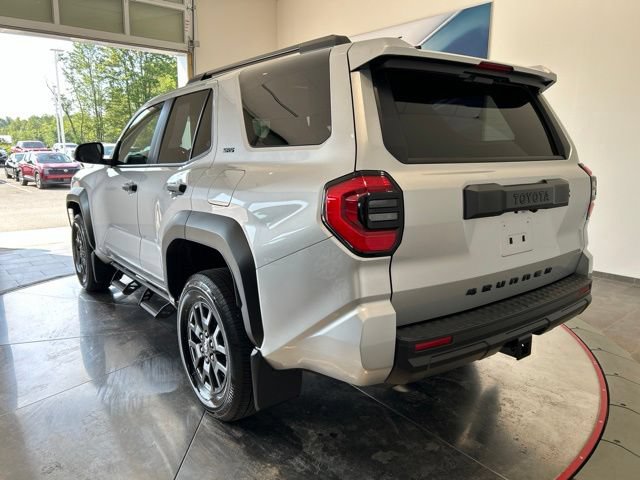 Certified 2026 Toyota 4Runner SR5 AWD/4WD image 4