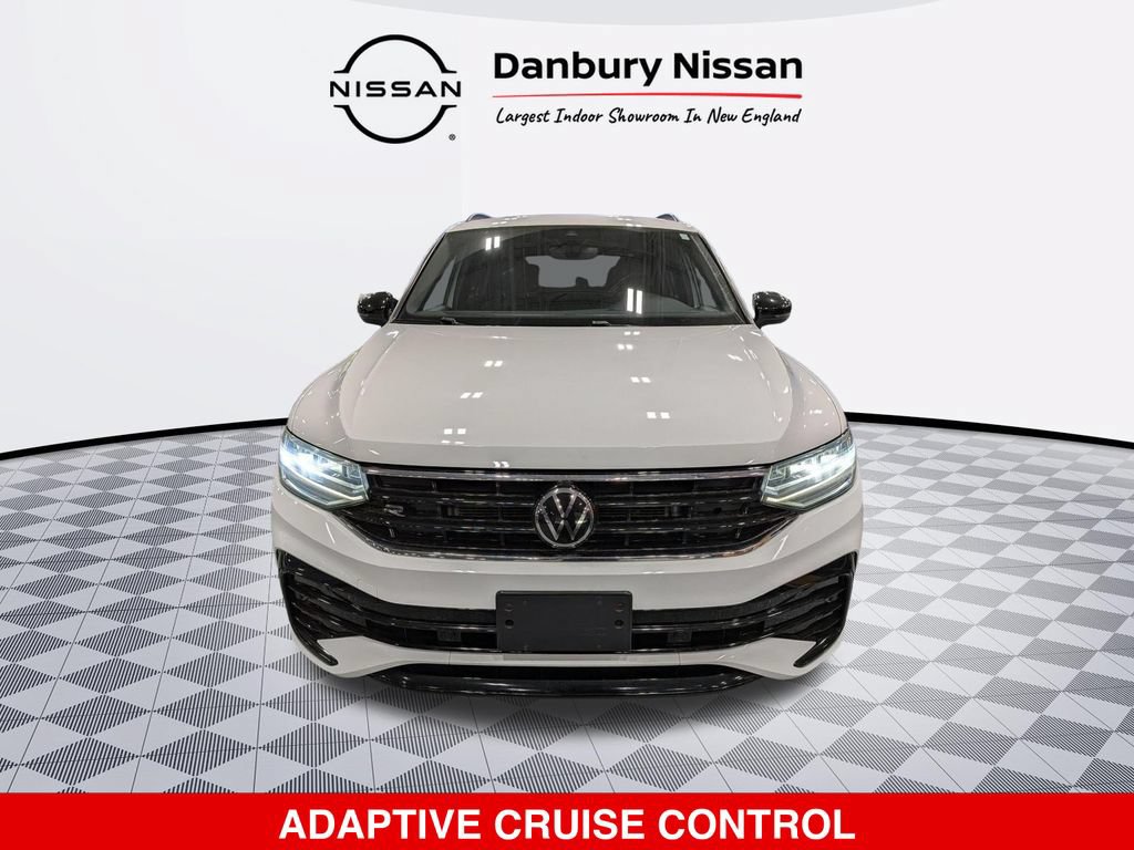 Used 2022 Volkswagen Tiguan SE R-Line AWD/4WD image 9