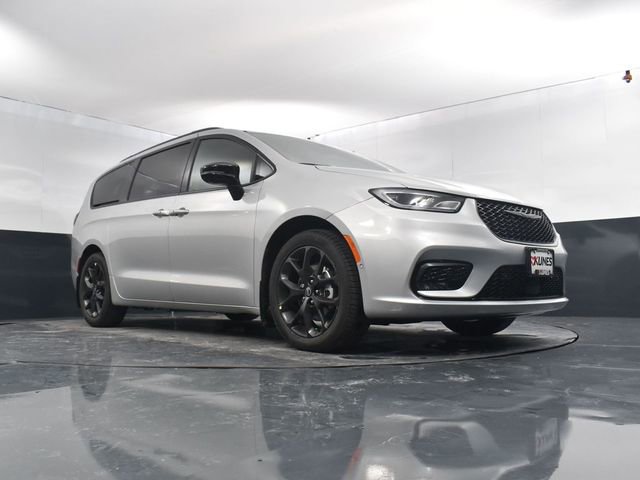 New 2026 Chrysler Pacifica Select w/ S Appearance Package FWD image 54