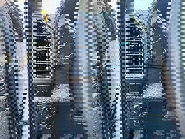 Used 2020 Ford Expedition Limited w/ Equipment Group 303A image 24