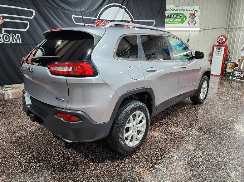 Used 2017 Jeep Cherokee Latitude w/ Comfort/Convenience Group image 7