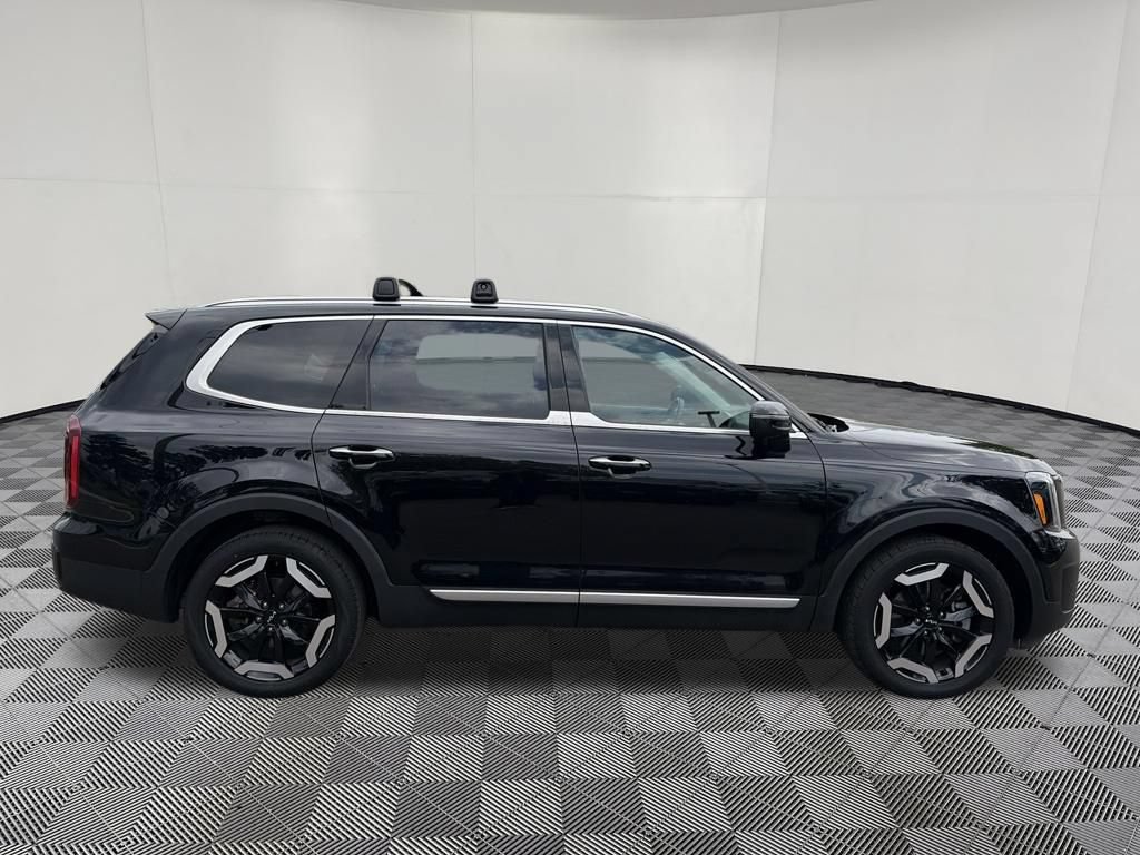 Used 2025 Kia Telluride S AWD/4WD image 9