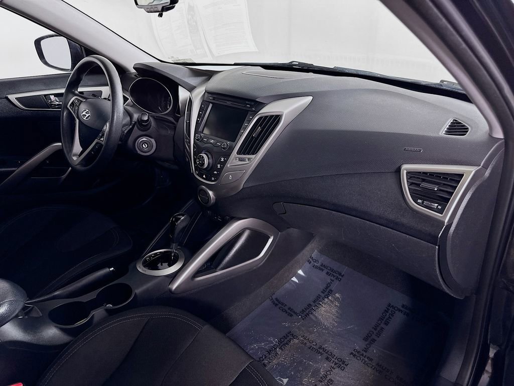 Used 2012 Hyundai Veloster image 32