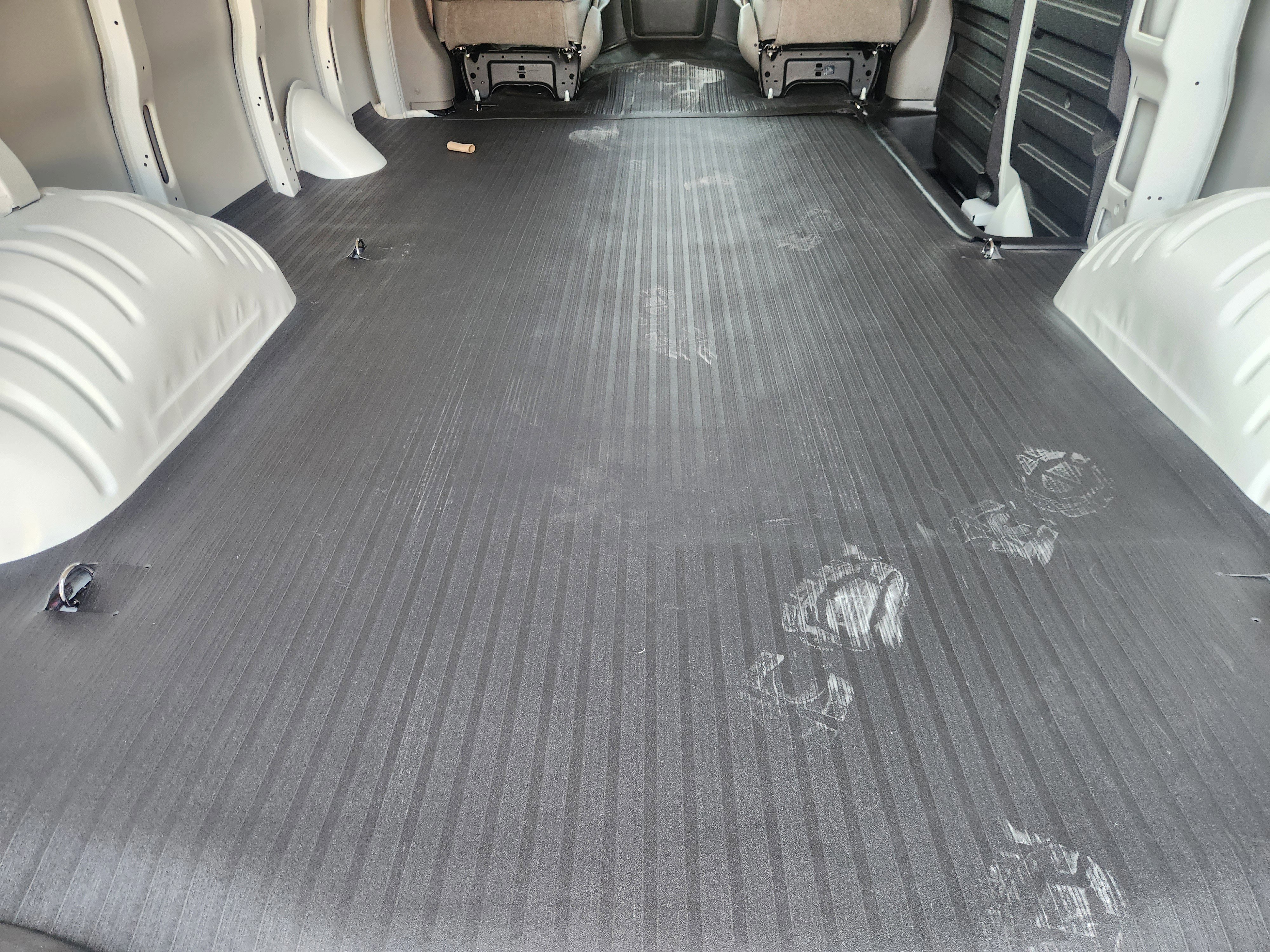 New 2025 Chevrolet Express 2500 w/ Safety Package image 32