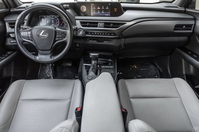 Used 2019 Lexus UX 200 w/ Accessory Package FWD image 6