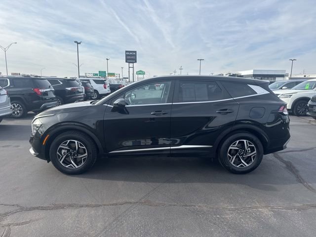 Used 2024 Kia Sportage LX image 7