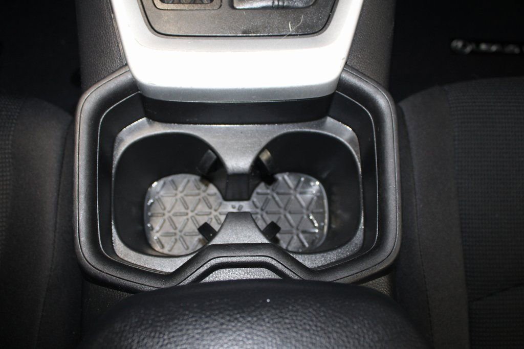 Used 2021 Toyota RAV4 LE image 28