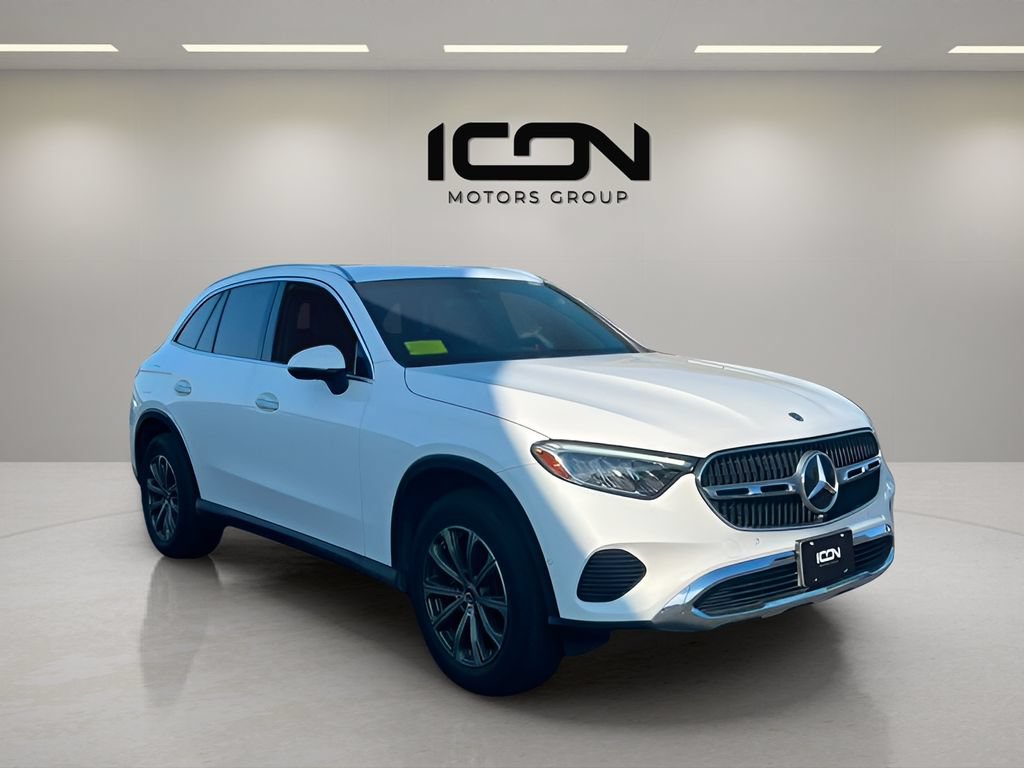 Used 2024 Mercedes-Benz GLC 300 4MATIC image 7