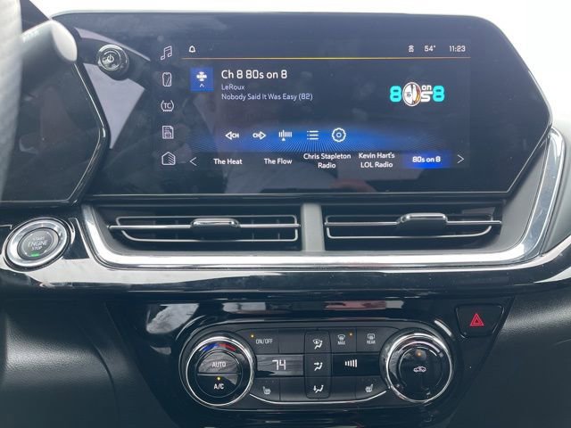 Used 2025 Chevrolet Trax RS w/ Sunroof Package image 15