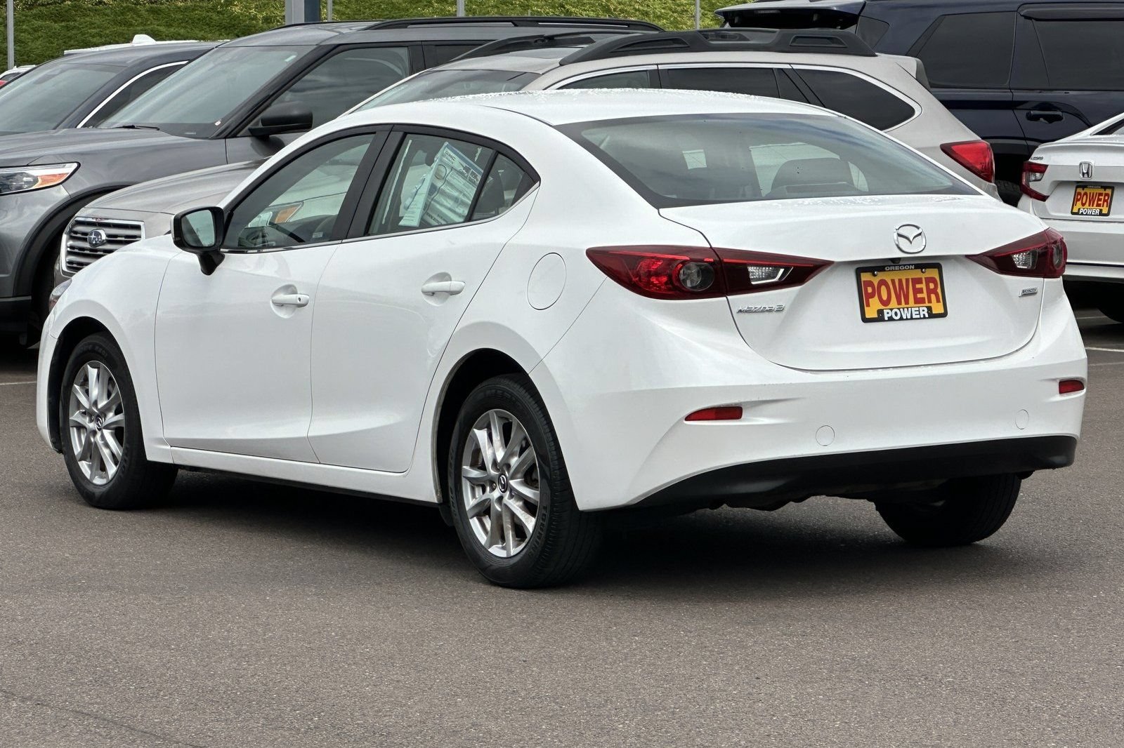 Used 2018 MAZDA MAZDA3 Sport w/ Preferred Equipment Package FWD image 6