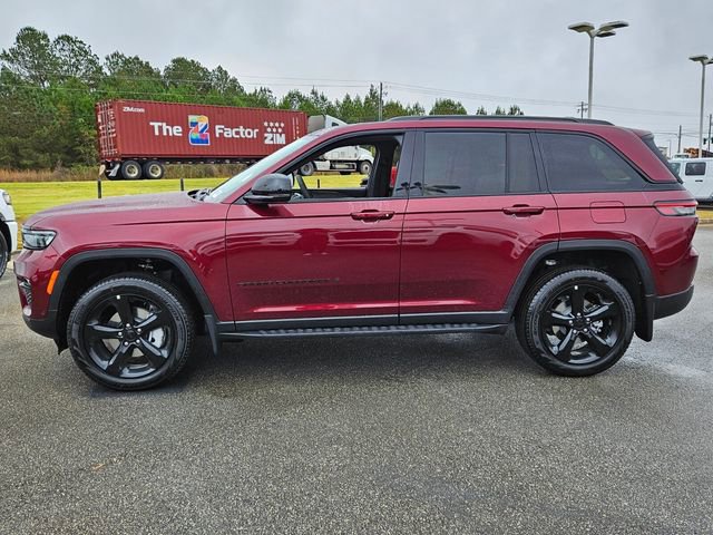 New 2025 Jeep Grand Cherokee Limited w/ Luxury Tech Group II RWD image 5