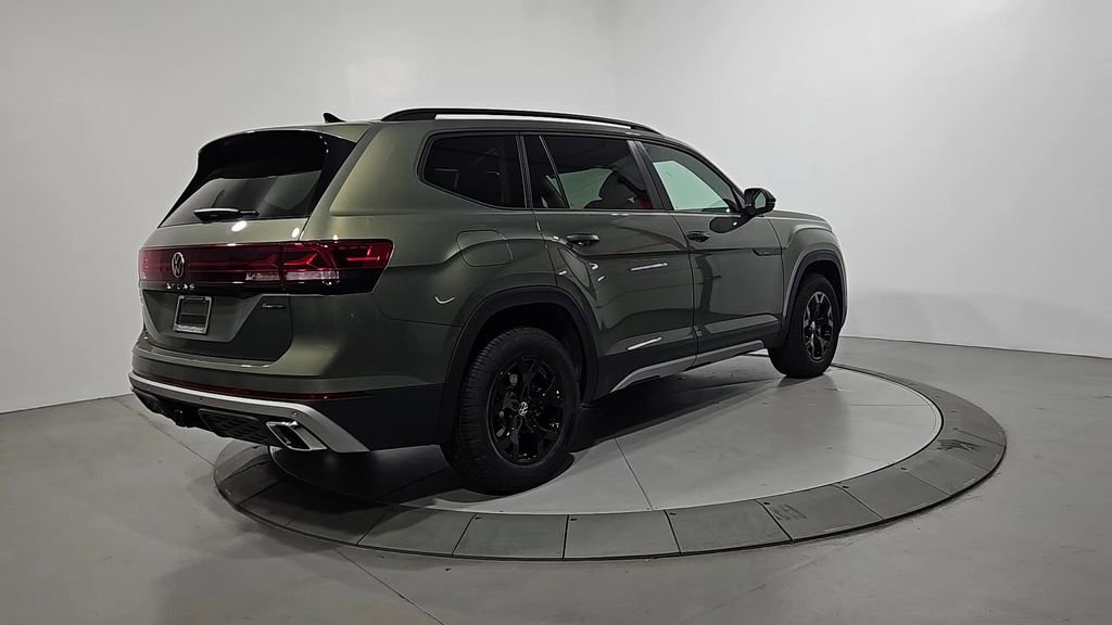 New 2026 Volkswagen Atlas Peak Edition image 10