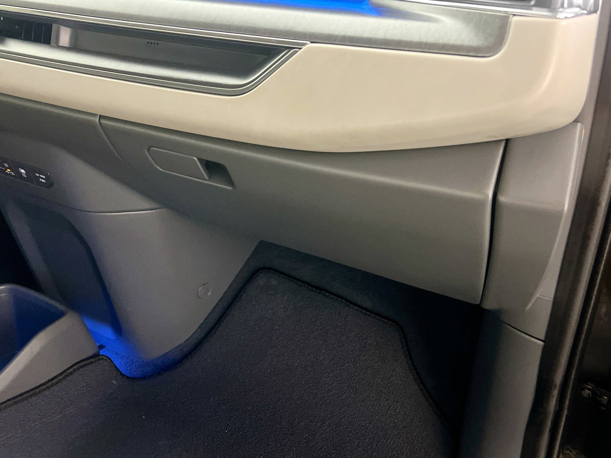 Used 2024 Kia EV9 Land image 34