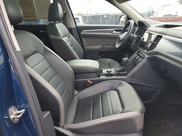 Used 2022 Volkswagen Atlas SEL Premium image 28