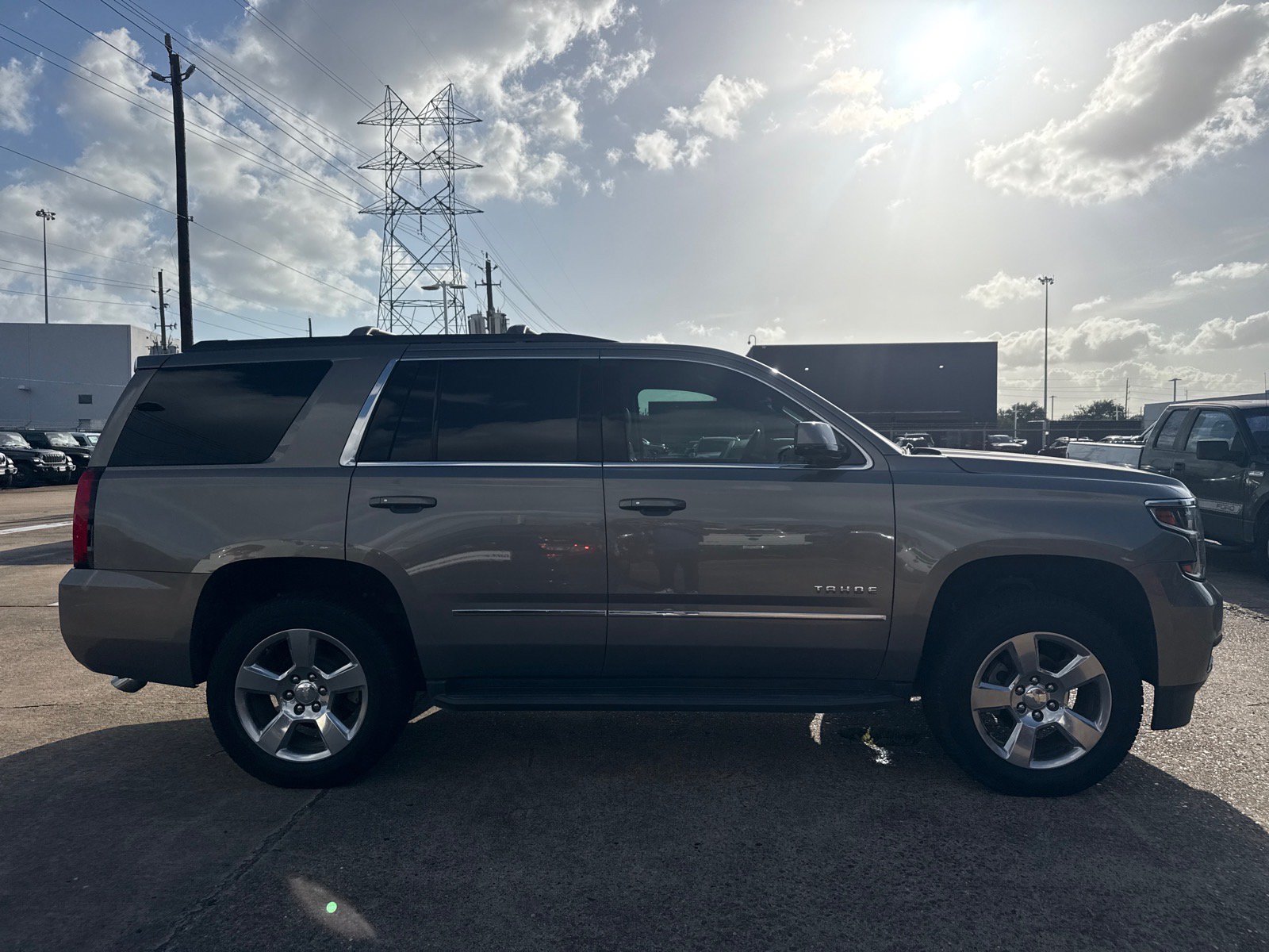 Used 2017 Chevrolet Tahoe LT AWD/4WD image 10
