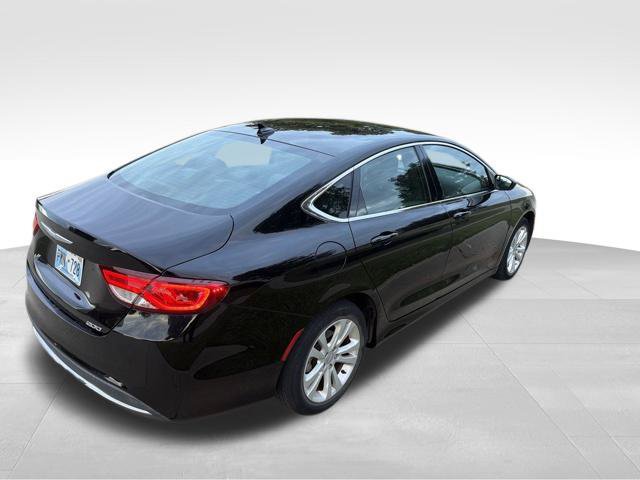 Used 2016 Chrysler 200 Limited w/ Anniversary Edition FWD image 3