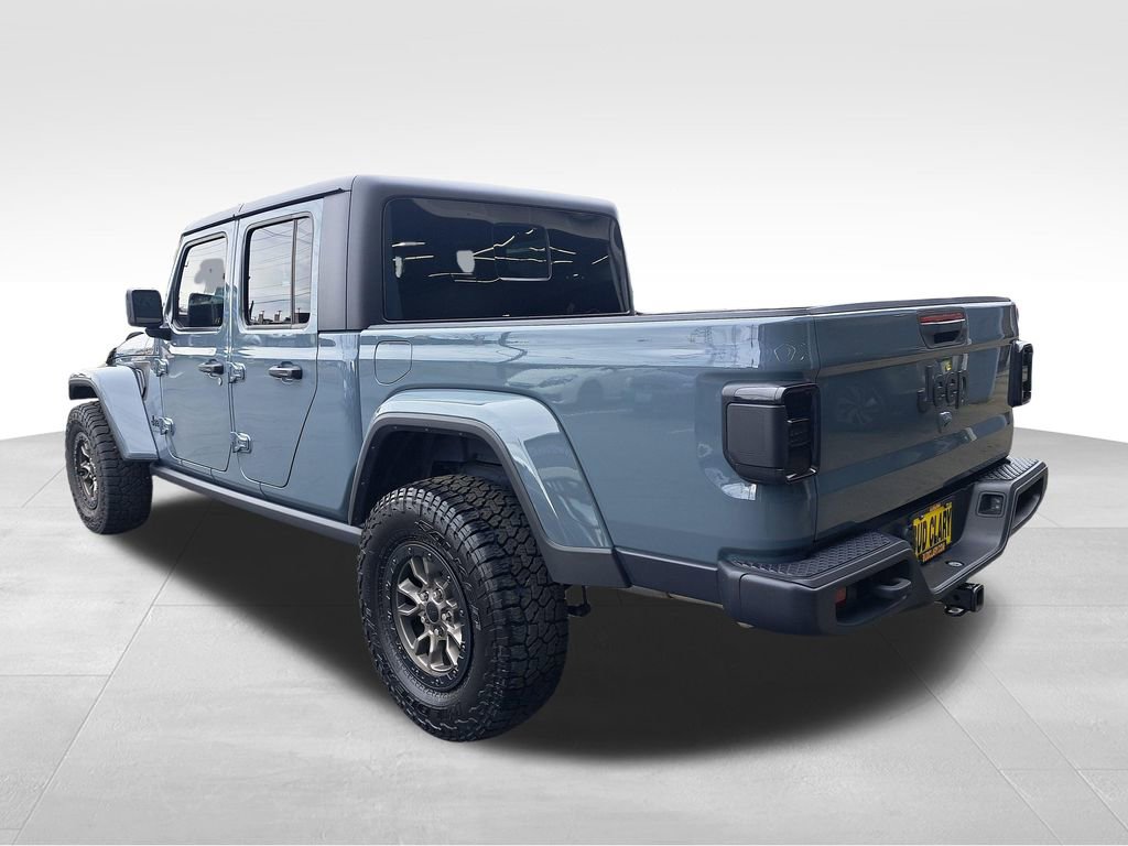 Used 2024 Jeep Gladiator Sport AWD/4WD image 3