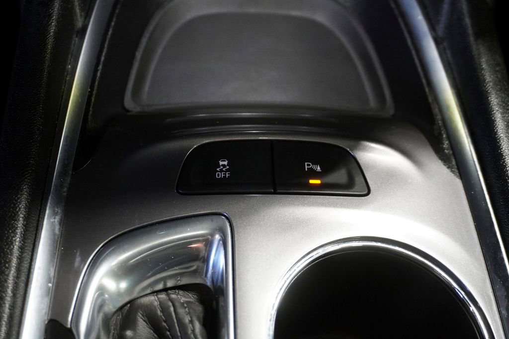 Used 2024 Chevrolet Malibu LT w/ Sport Edition image 18