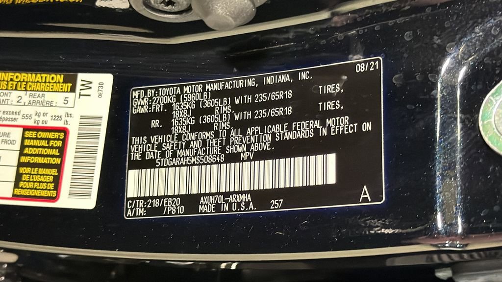 Used 2021 Toyota Highlander XLE image 35