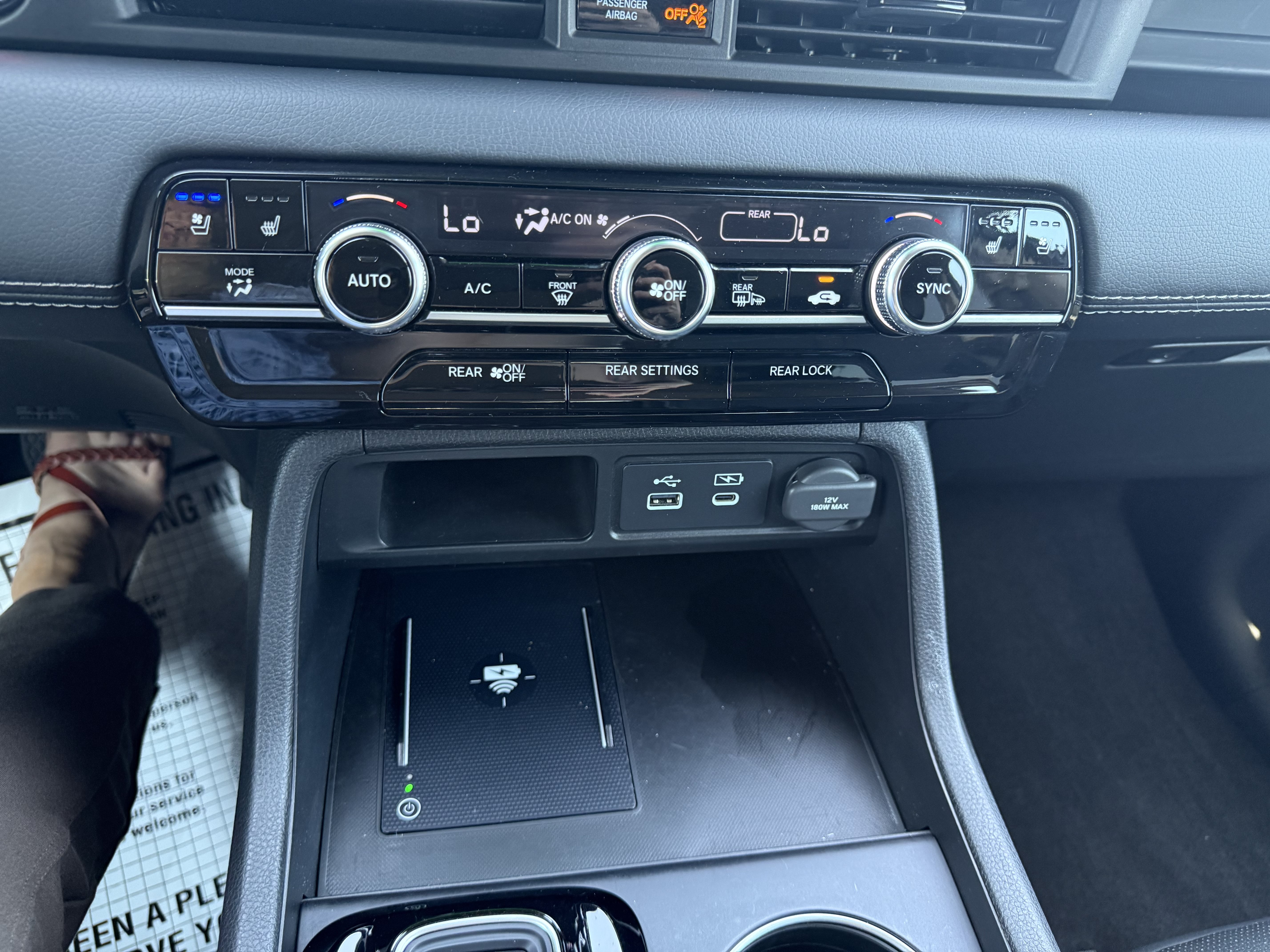 Used 2024 Honda Pilot Elite image 12