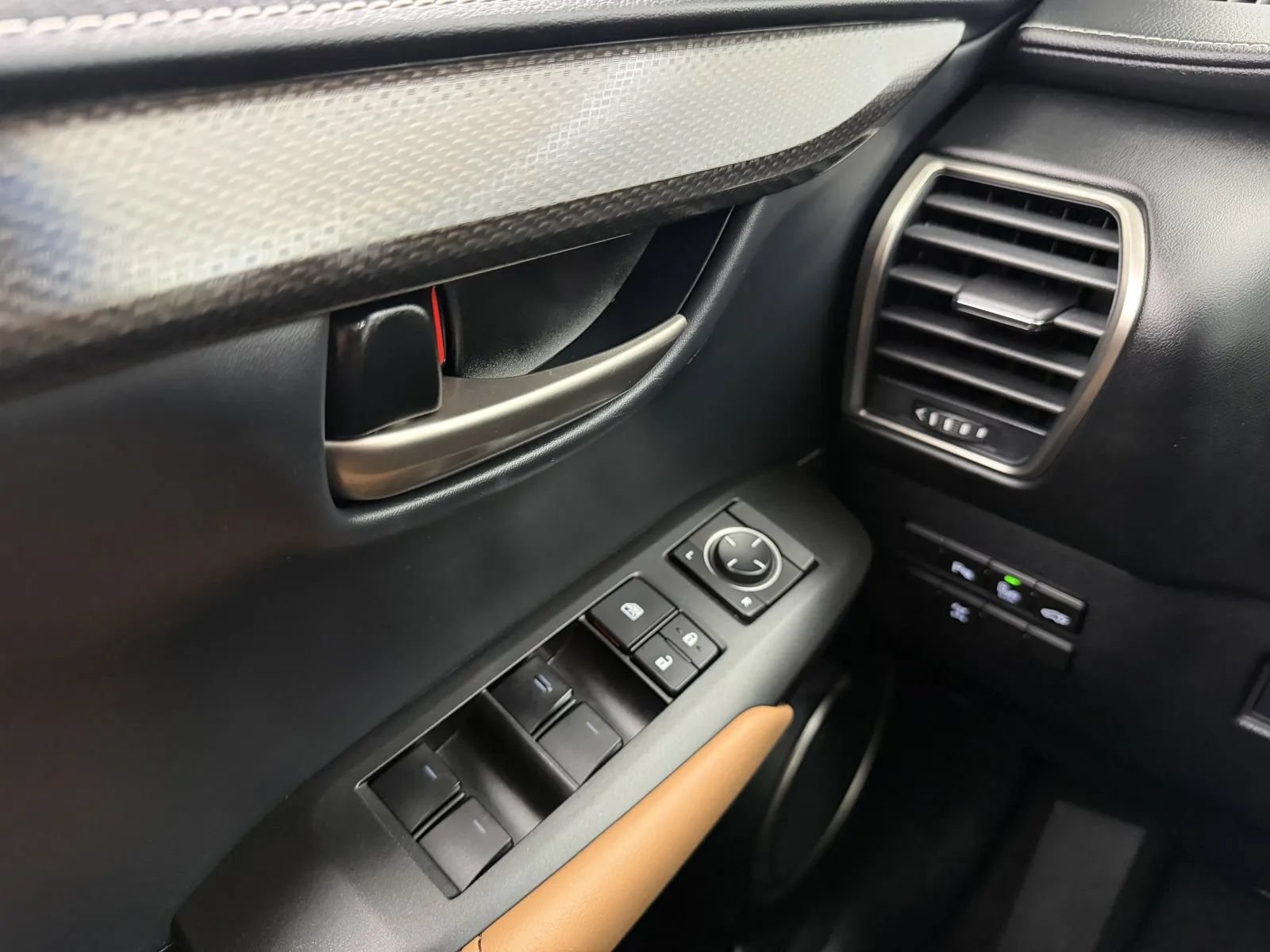 Used 2017 Lexus NX 200t AWD w/ Premium Package image 14