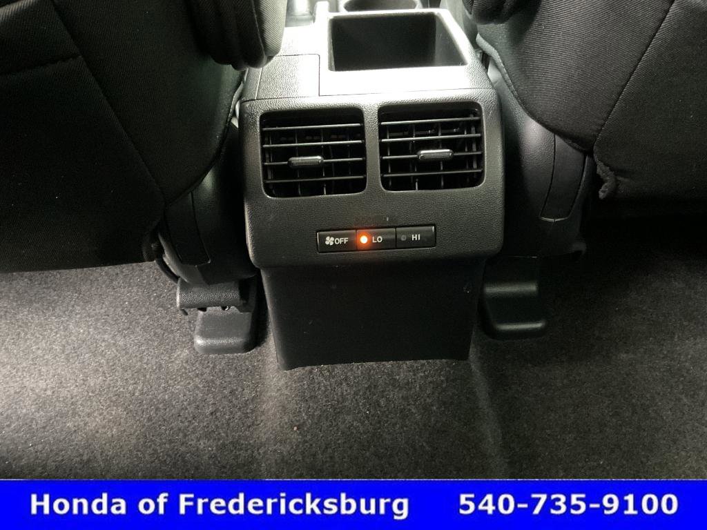 Used 2013 MAZDA MAZDA5 Touring FWD image 39