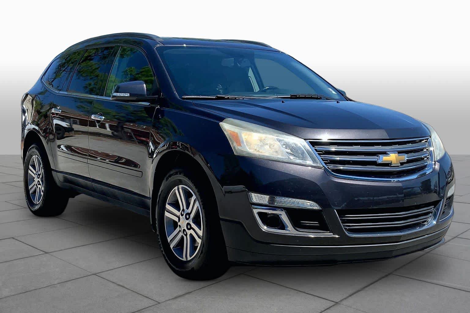Used 2016 Chevrolet Traverse LT FWD image 3