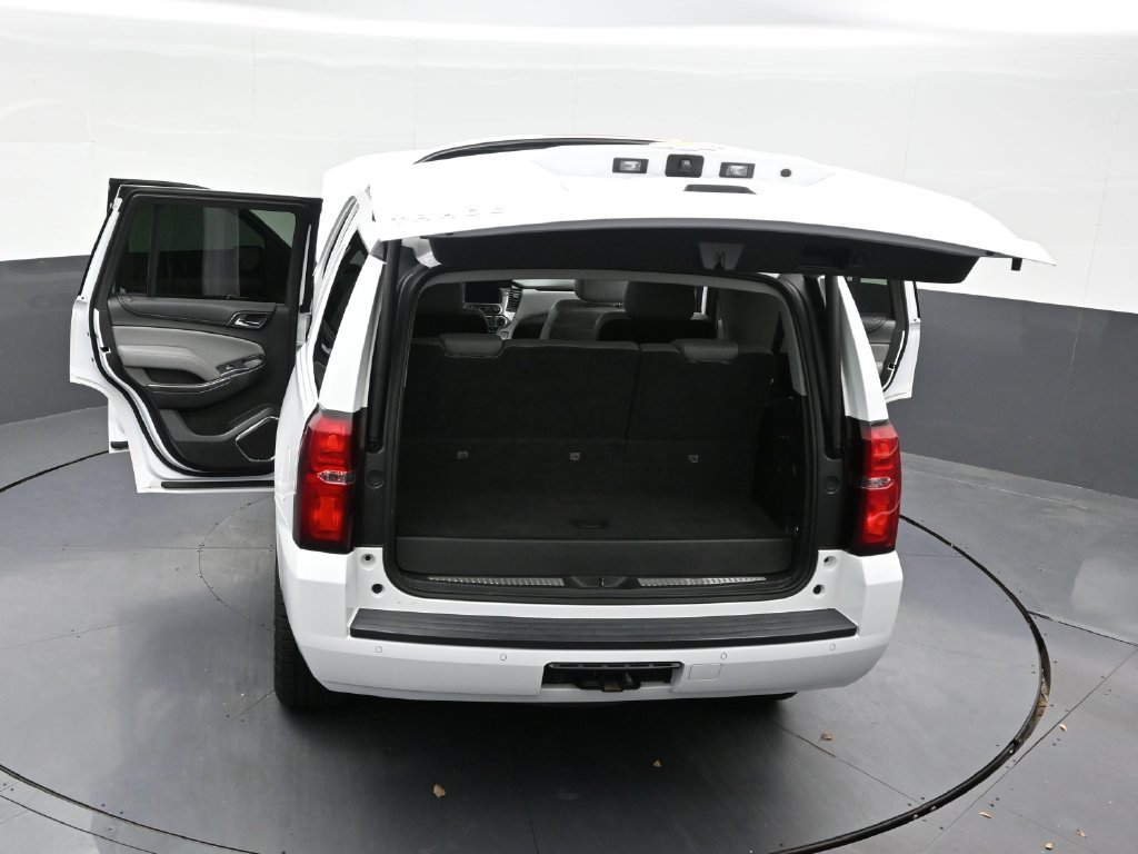 Used 2018 Chevrolet Tahoe LT w/ Luxury Package RWD image 37